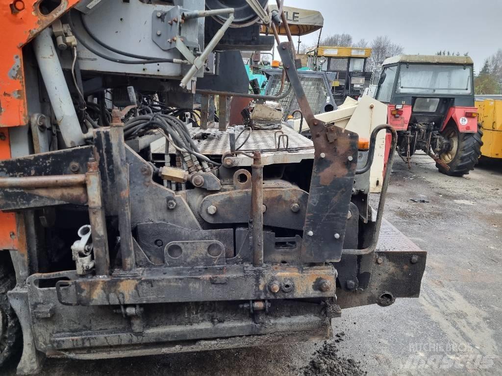 ABG Titan 8820 Asfalto klotuvai