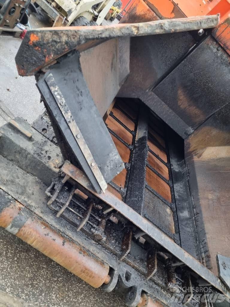 ABG Titan 8820 Asfalto klotuvai