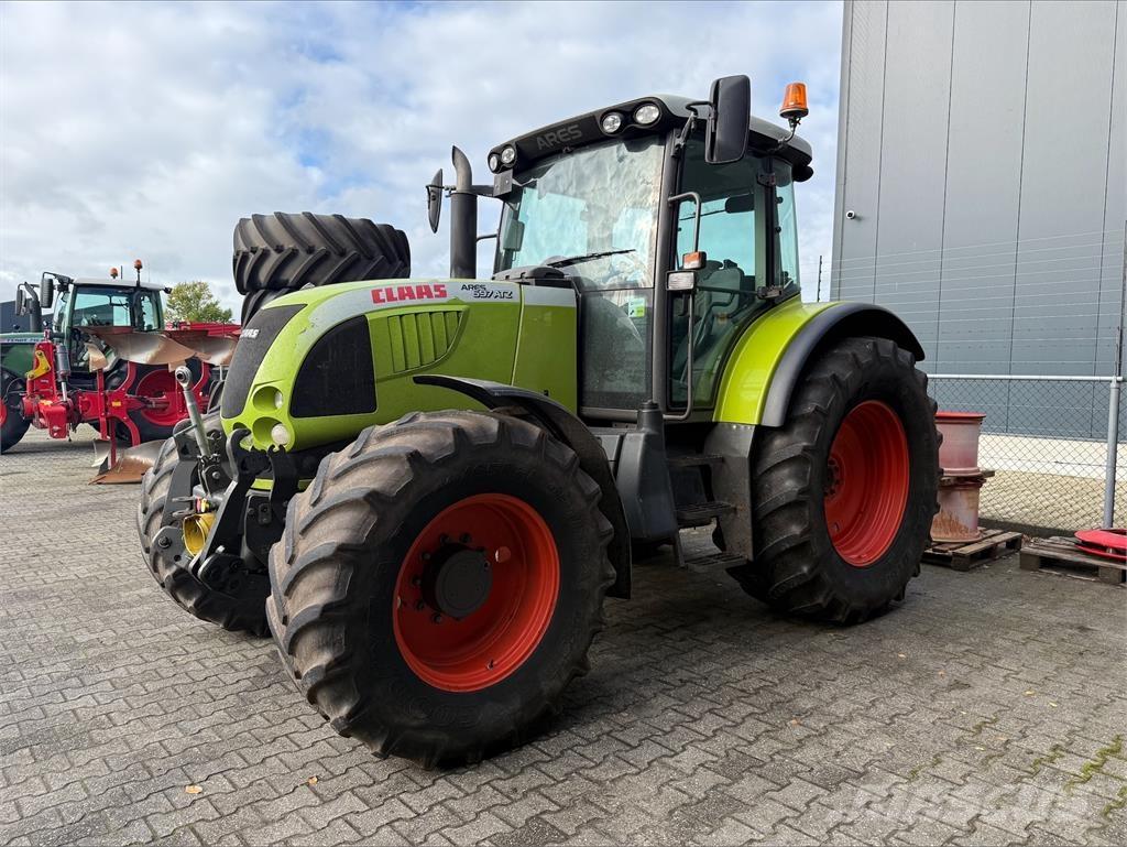 CLAAS Ares 697 ATZ Traktoriai