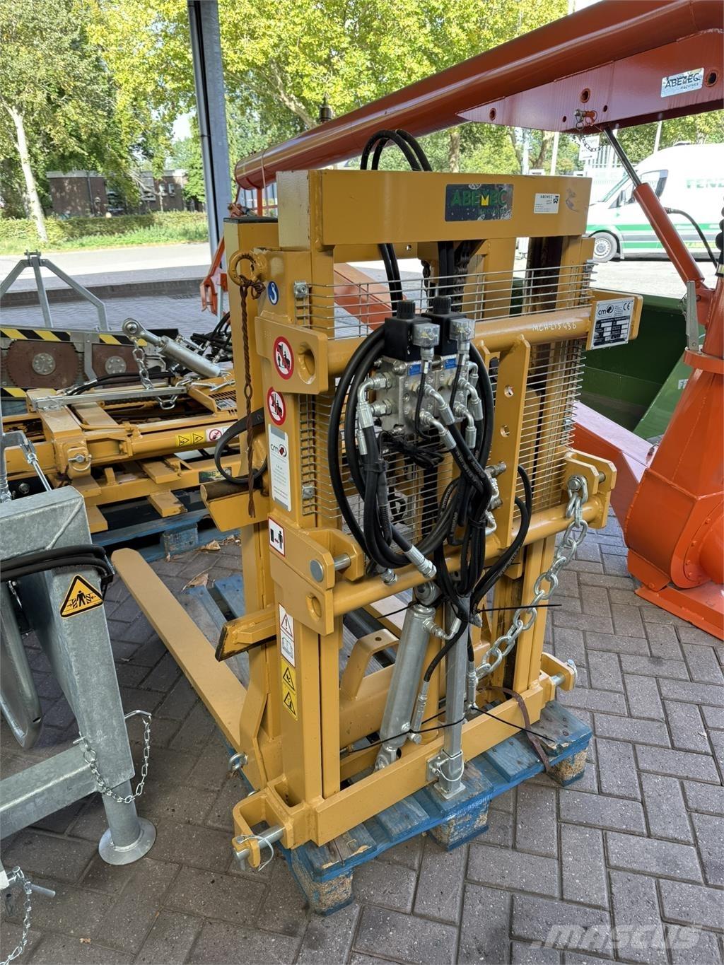 CM 16 DC DUPLEX Kiti krovimo ir kasimo mechanizmai ir jų priedai