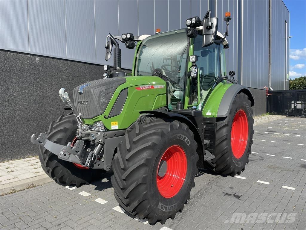 Fendt 311 Profi Traktoriai