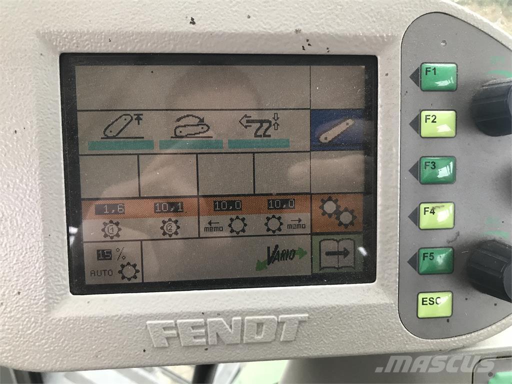 Fendt 411 Com2 Traktoriai