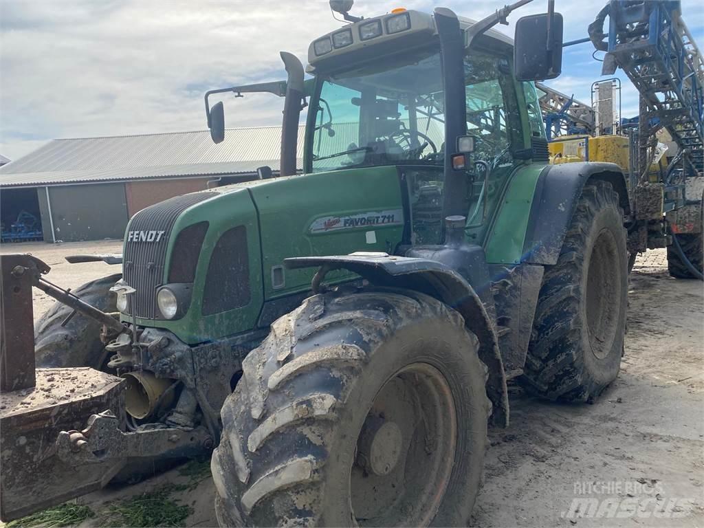 Fendt 711 Traktoriai