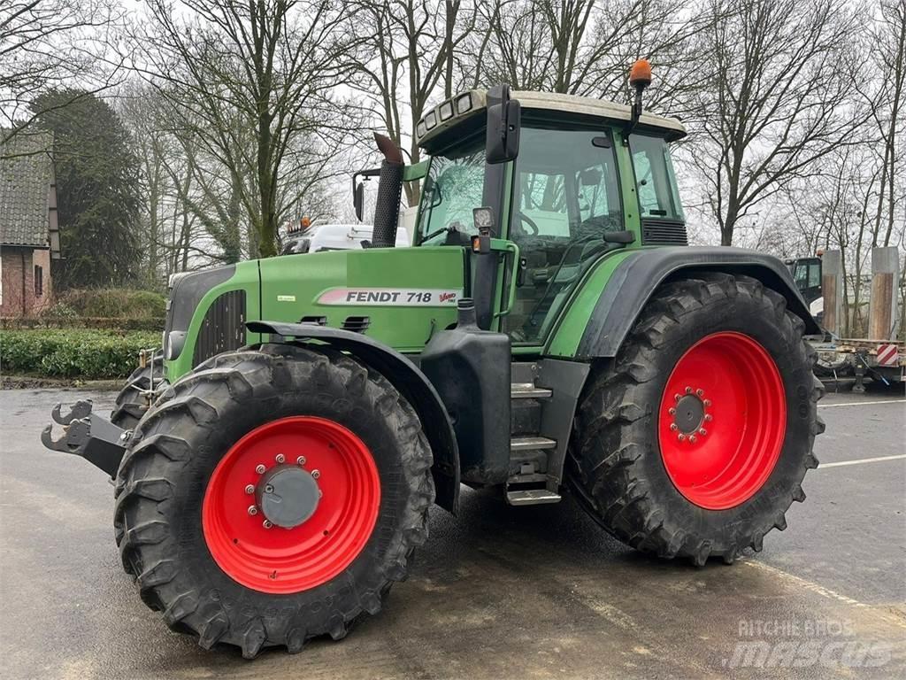 Fendt 718 COM3 Traktoriai