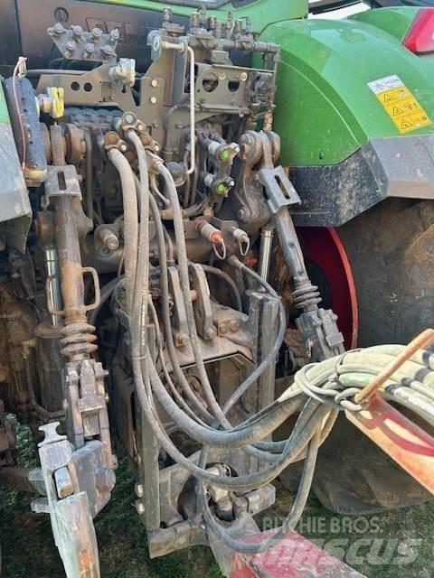 Fendt 724 Gen 7 Traktoriai