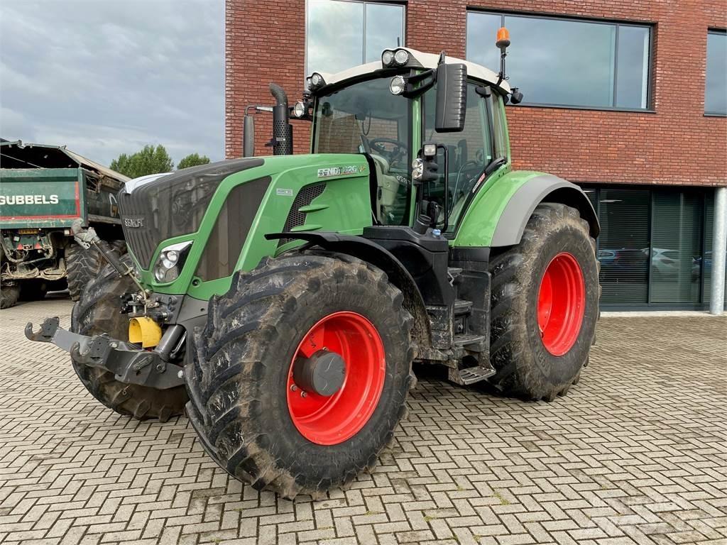 Fendt 826 Vario Traktoriai
