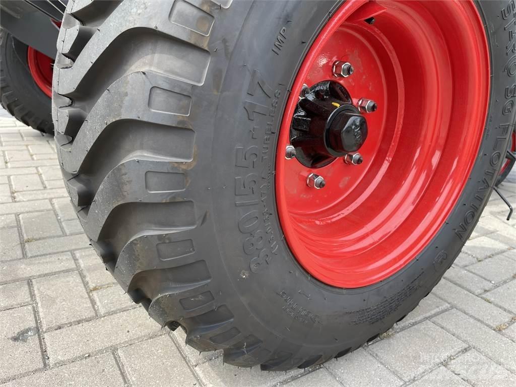 Fendt Lotus 1250 Šieno grėbliai ir vartytuvai