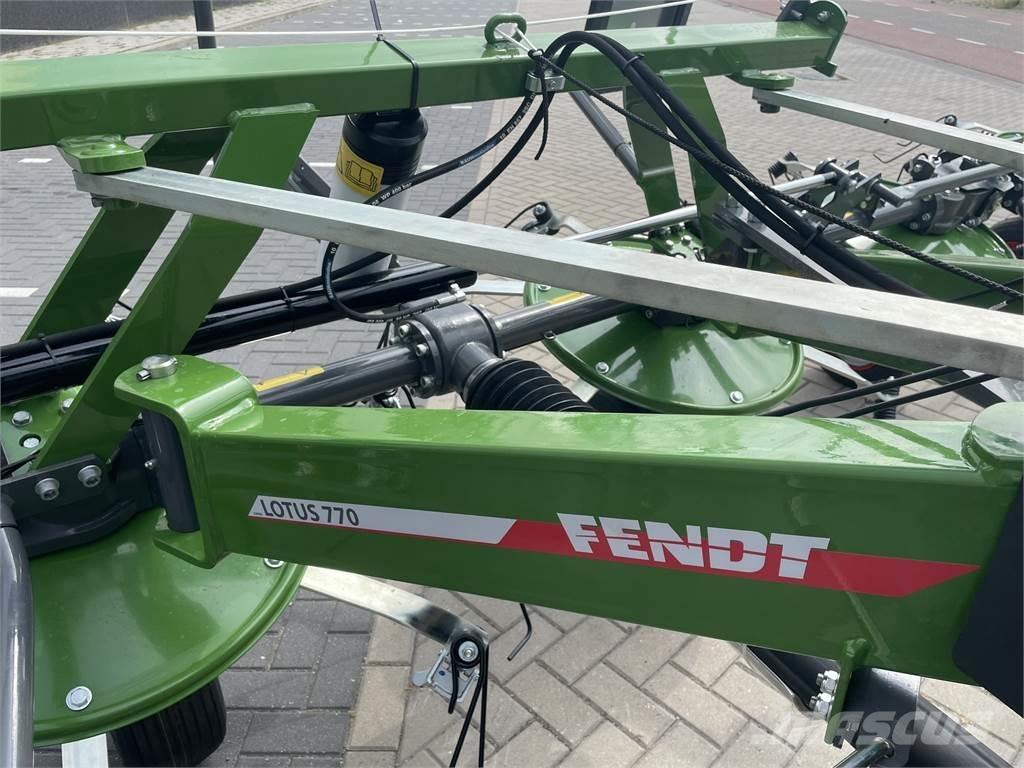 Fendt Lotus 770 Šieno grėbliai ir vartytuvai