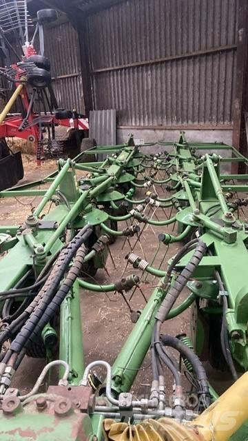 Krone KWT 15.02/14 Šieno grėbliai ir vartytuvai