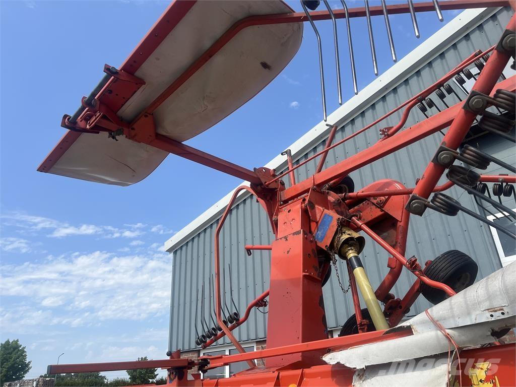 Kuhn 7302 DL Šieno grėbliai ir vartytuvai