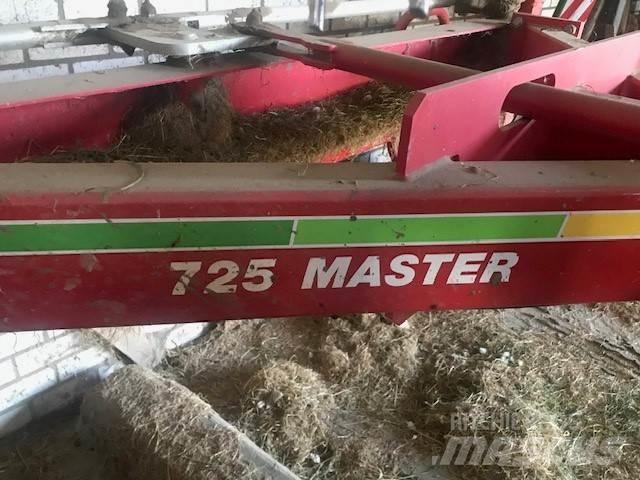 Lely Hibiscus 725 Šieno grėbliai ir vartytuvai