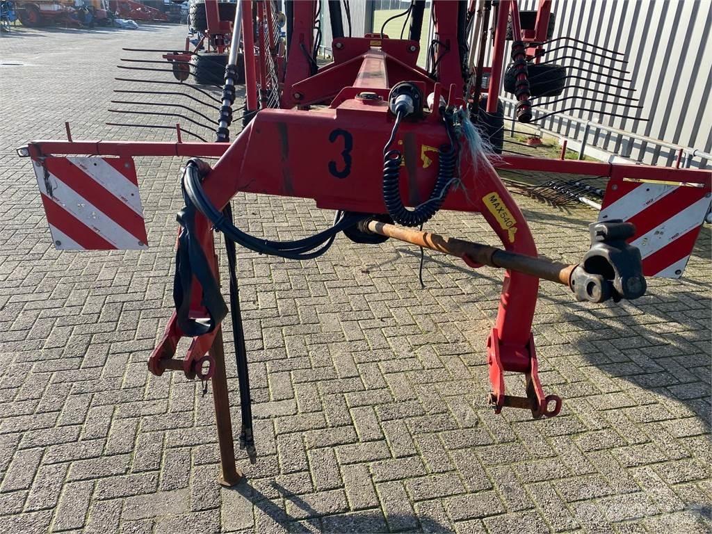 Lely hibiscus 915 Šieno grėbliai ir vartytuvai