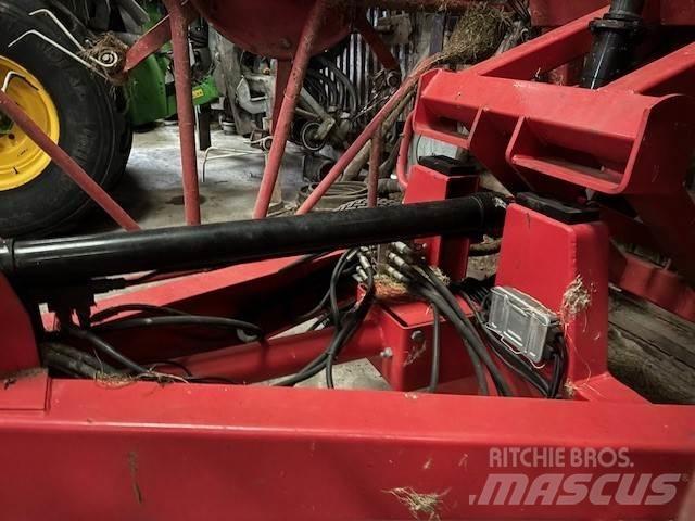 Lely Lotus 1020 Šieno grėbliai ir vartytuvai