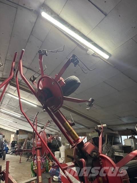 Lely Lotus 675 Šieno grėbliai ir vartytuvai