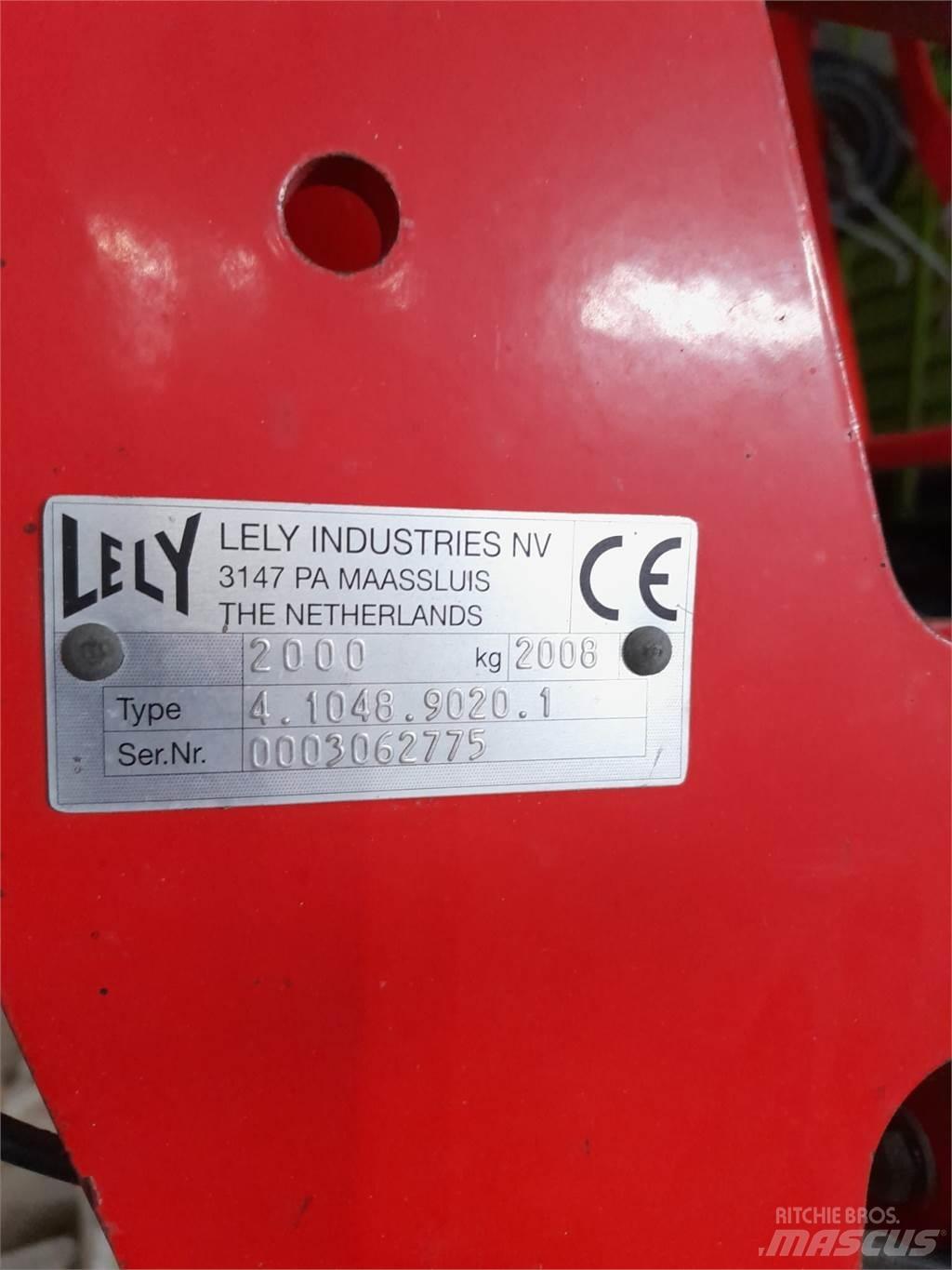 Lely Lotus 900 Šieno grėbliai ir vartytuvai