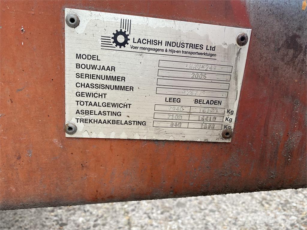 RMH 24m3 Pašarų maišytuvai-dalytuvai