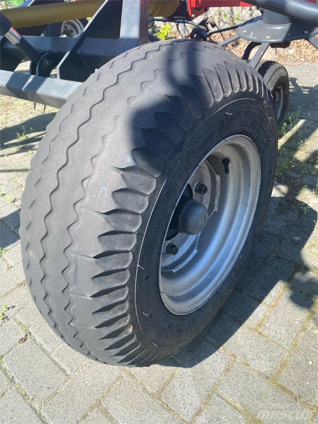 Vicon Fanex 1103 C Šieno grėbliai ir vartytuvai