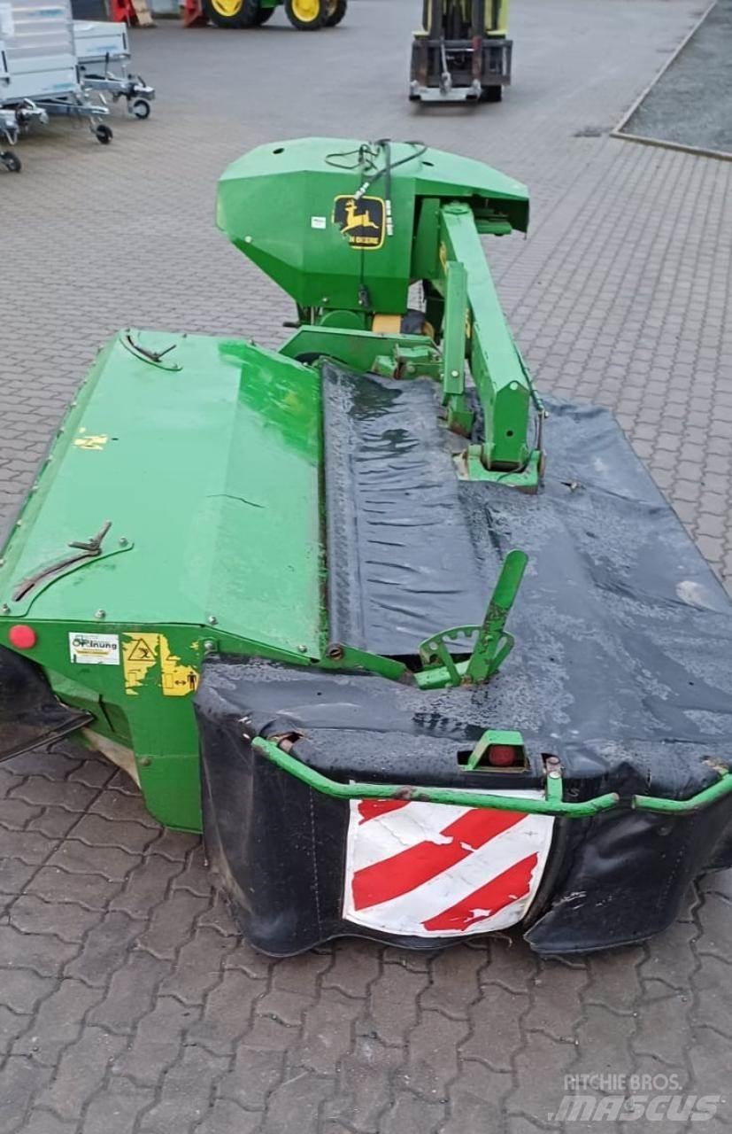 John Deere 328 Šienapjovės
