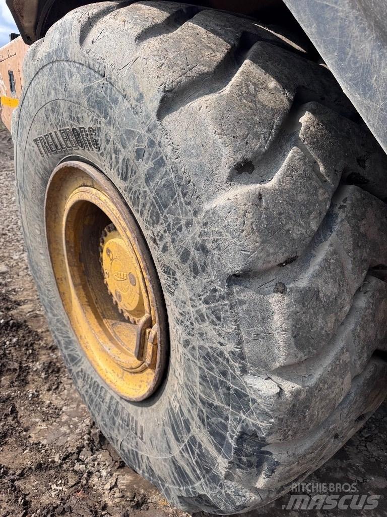 Bell B 30 D Karjeriniai savivarčiai