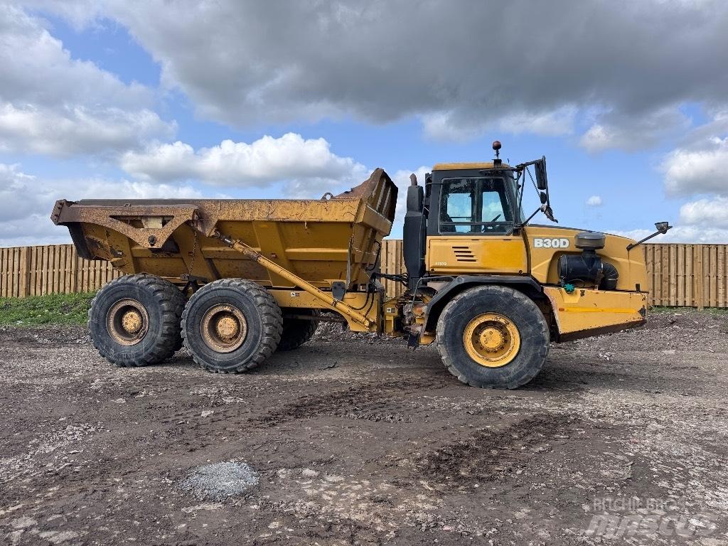 Bell B 30 D Karjeriniai savivarčiai