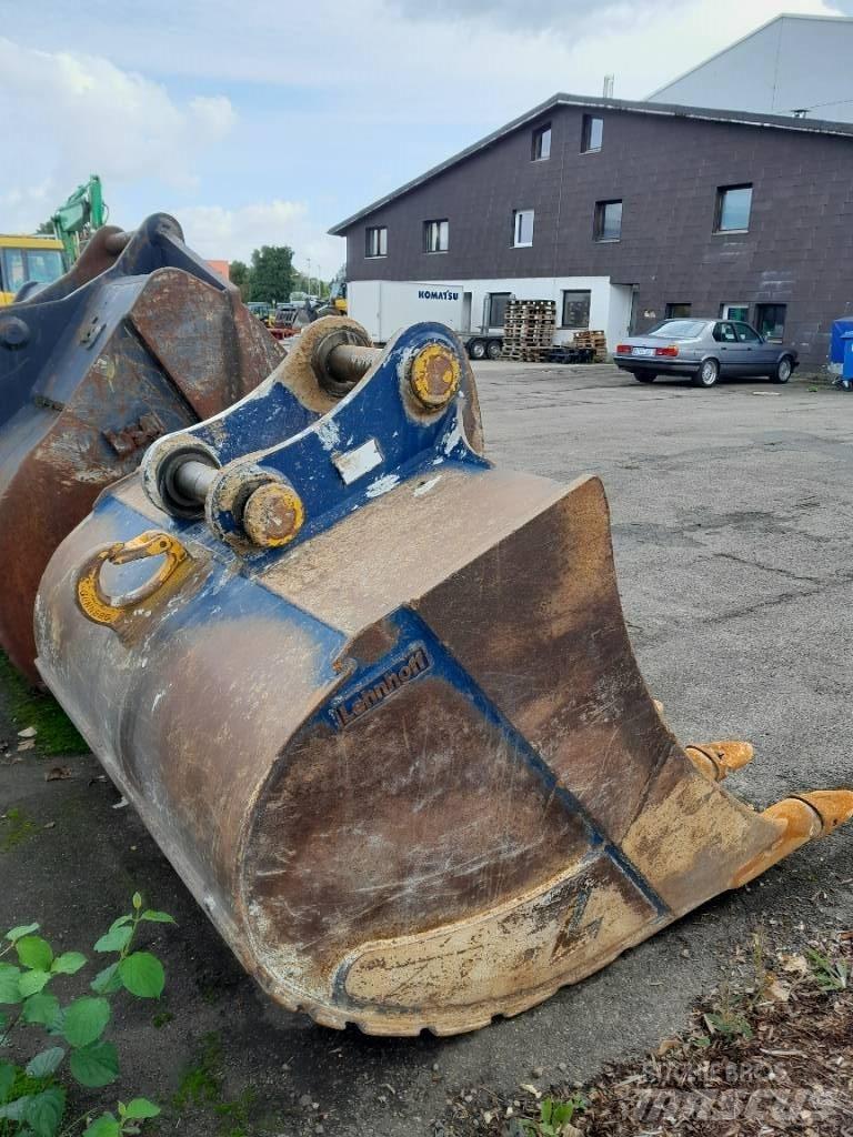 Komatsu HB365 Vikšriniai ekskavatoriai