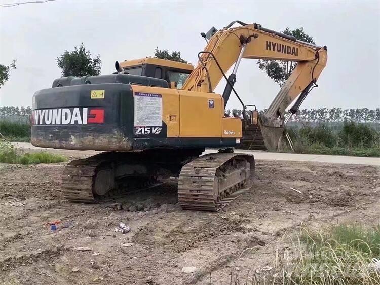 Hyundai R215VS Ratiniai ekskavatoriai