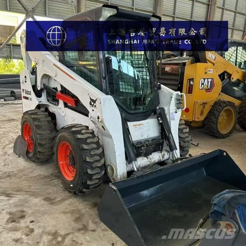 Bobcat S 770 Krautuvai su šoniniu pasukimu