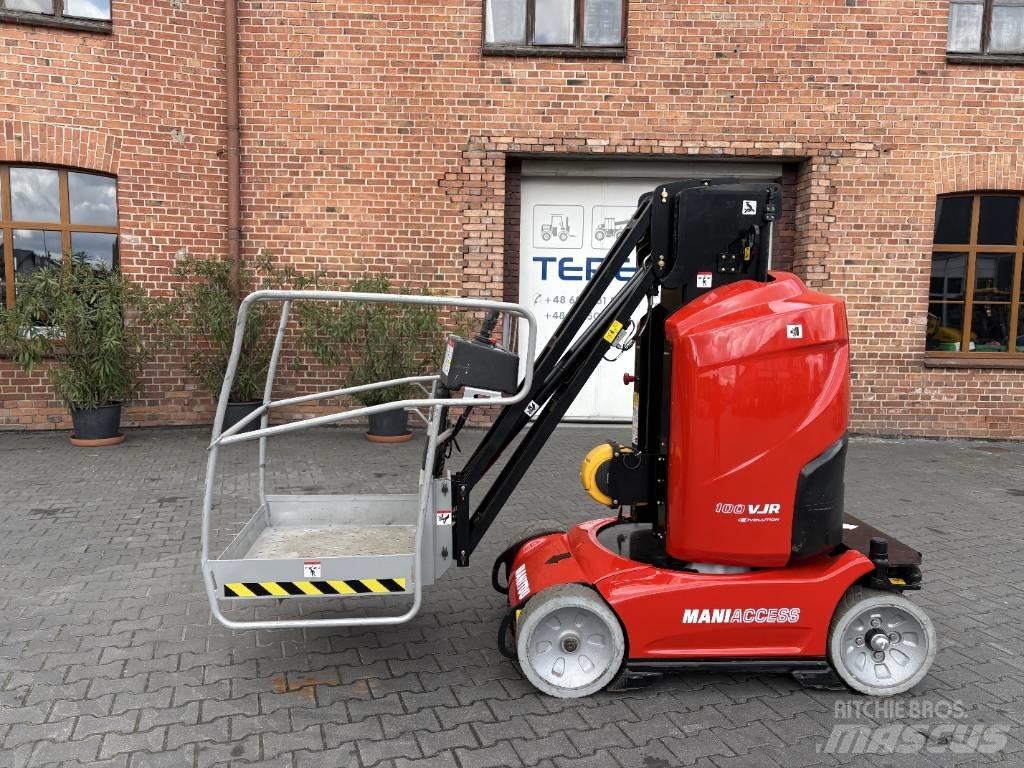 Manitou 100 VJR Vertikalūs stiebiniai keltuvai