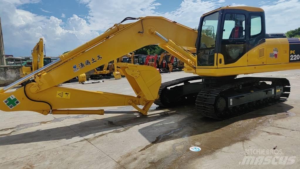 Komatsu pc220-7 Vikšriniai ekskavatoriai