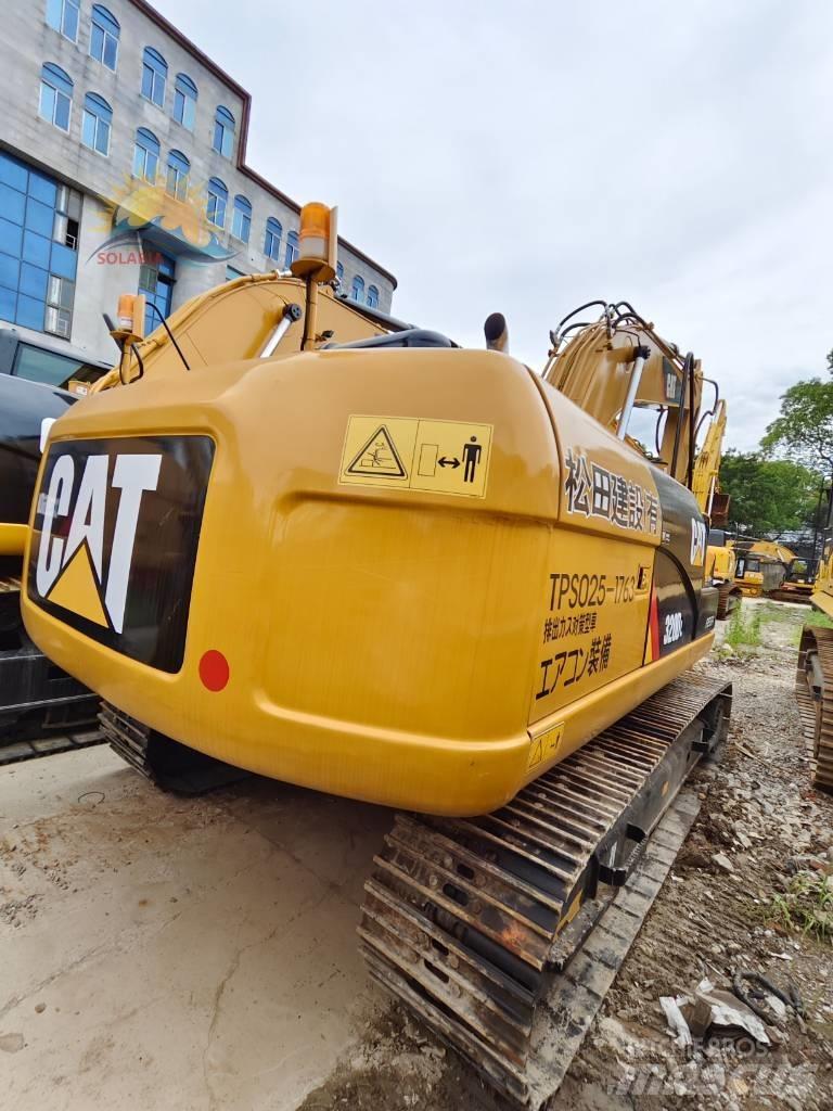 CAT 320 D L Vikšriniai ekskavatoriai