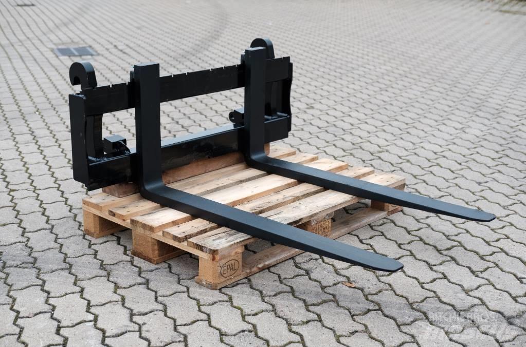  Pallet forks Euro Kiti naudoti traktorių priedai