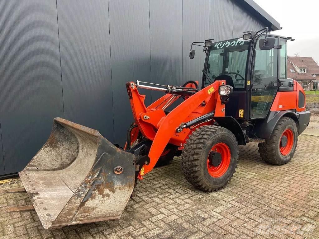 Kubota R065 Naudoti ratiniai krautuvai