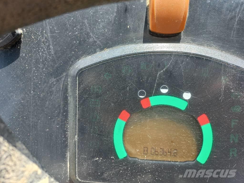 CAT 907 H Naudoti ratiniai krautuvai