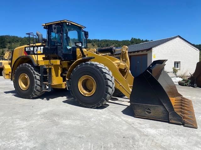 CAT 972 M Naudoti ratiniai krautuvai