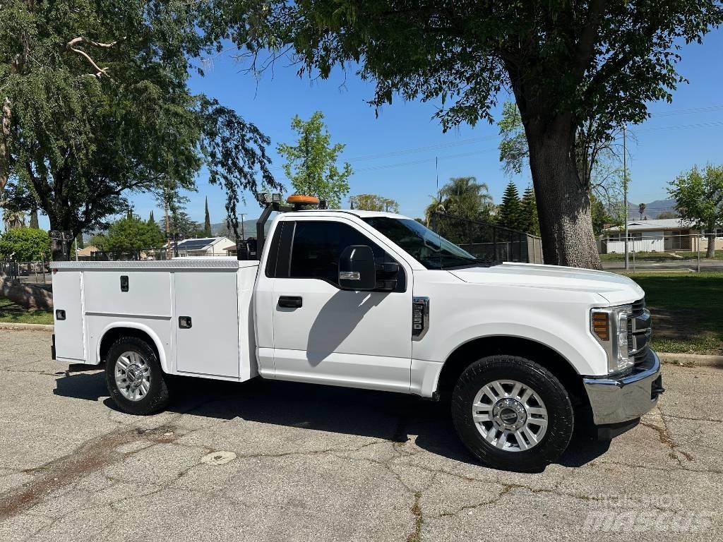 Ford F250 Pikapai / Bortiniai sunkvežimiai