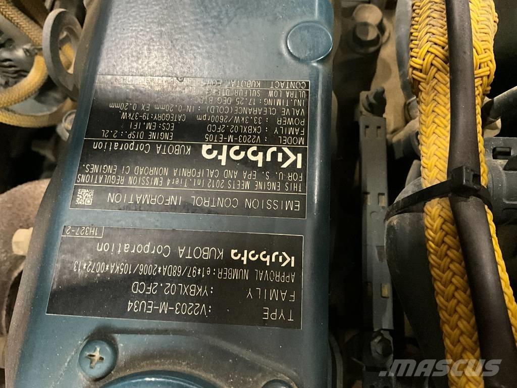 Bomag BW 138 AD-5 Porinių būgnų volai