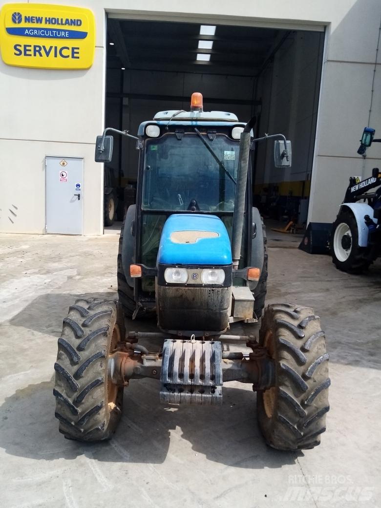 New Holland TN 90 F Traktoriai