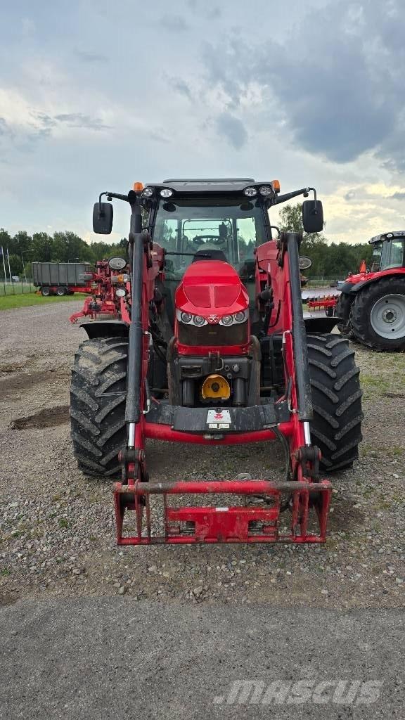 Massey Ferguson 5713 Traktoriai