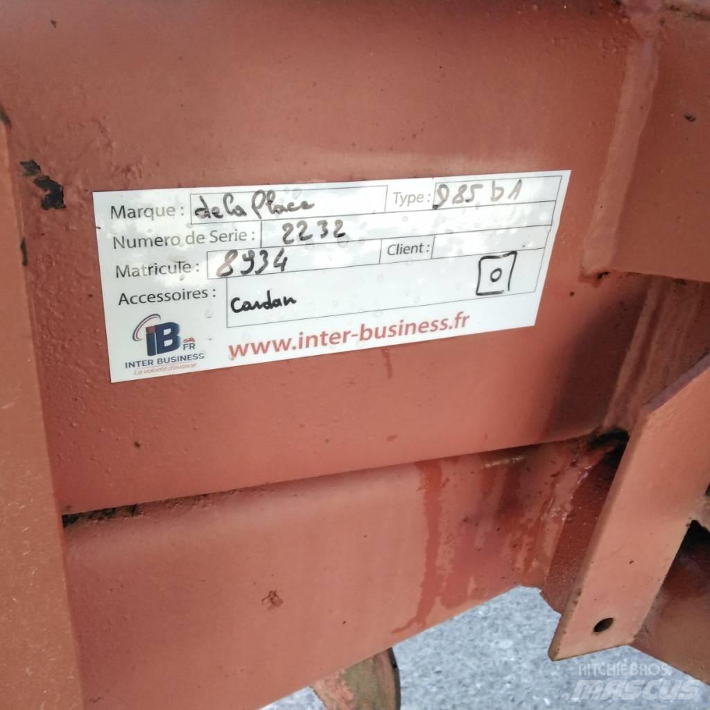 Delaplace D85BA Savivartės priekabos