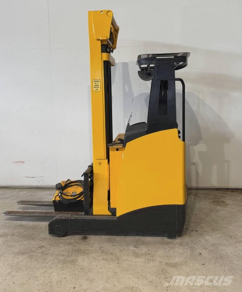 Jungheinrich ETV 112 Šakiniai krautuvai su prailgintu keltuvu