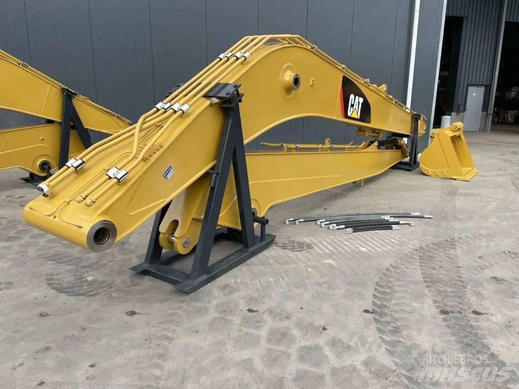 CAT 323F 18m Set Tranšėjų kasimo technika
