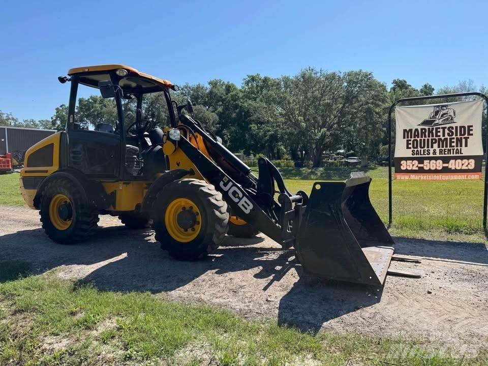 JCB 407 Naudoti ratiniai krautuvai