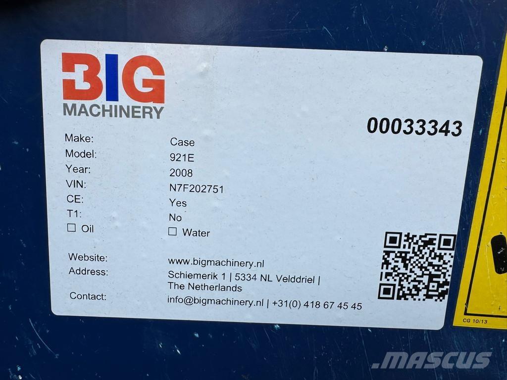 CASE 921E Naudoti ratiniai krautuvai