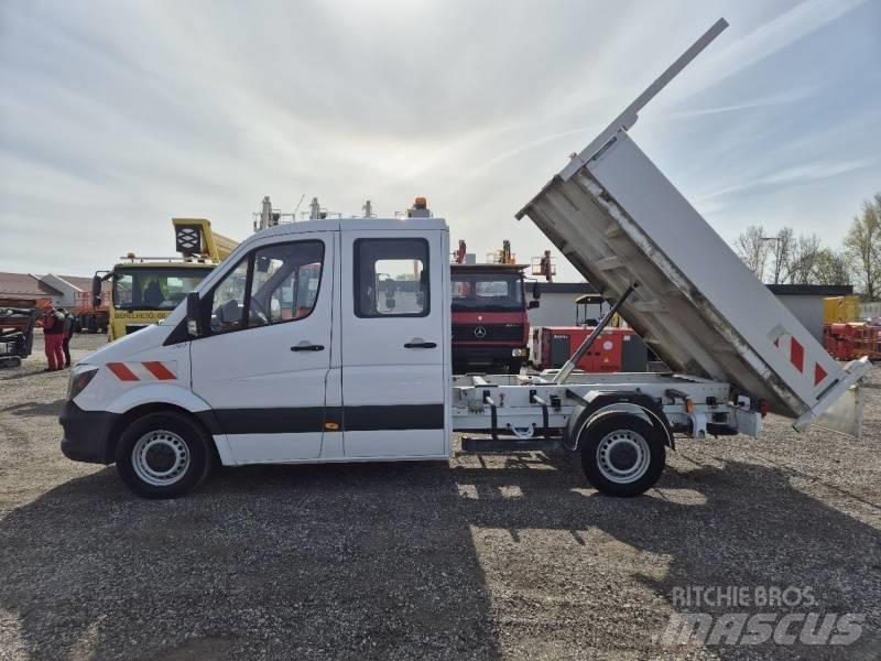 Mercedes-Benz Tipper Savivarčių priekabų vilkikai