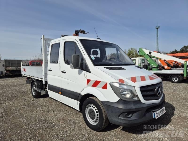 Mercedes-Benz Tipper Savivarčių priekabų vilkikai