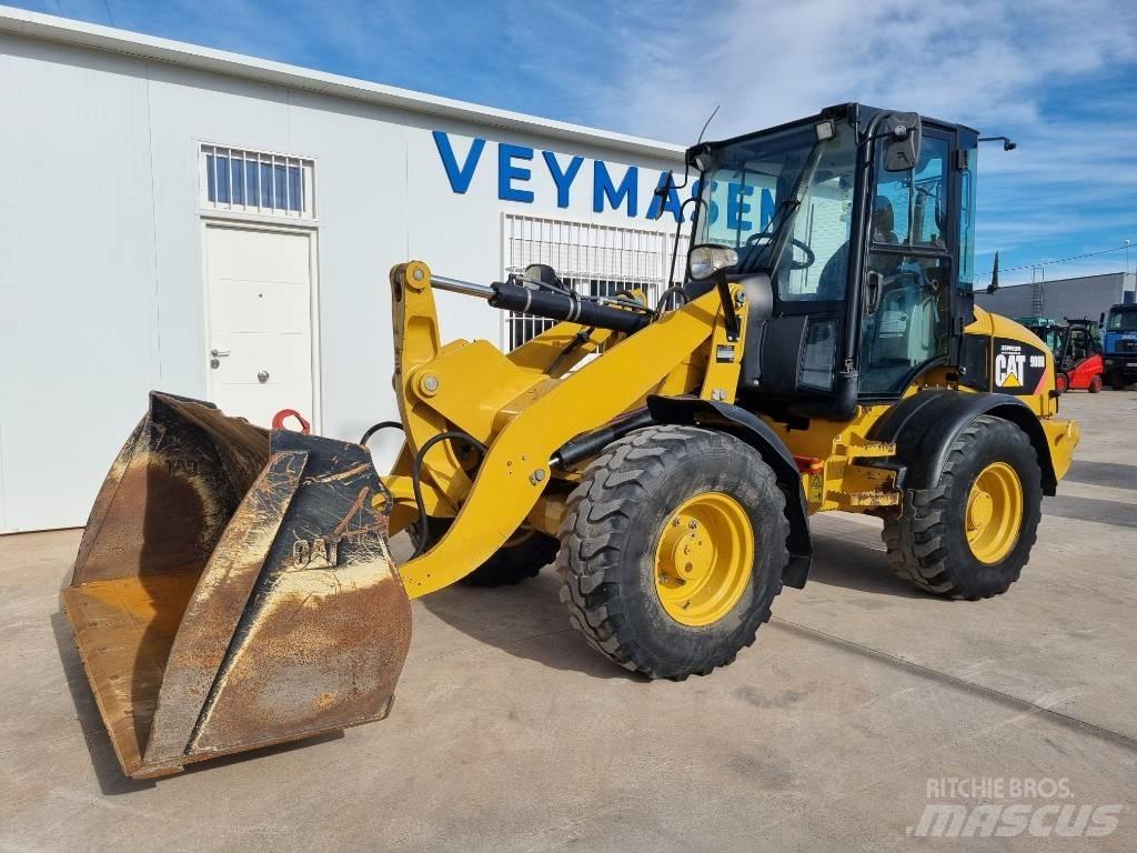 CAT 908 H Naudoti ratiniai krautuvai