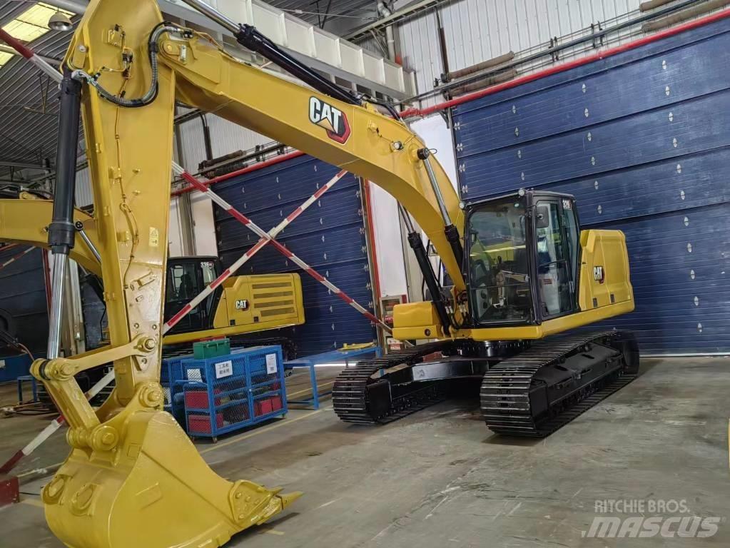 CAT 320 Vikšriniai ekskavatoriai