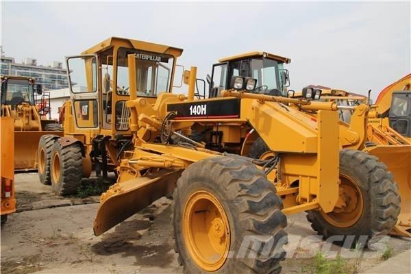 CAT 140 H Greideriai