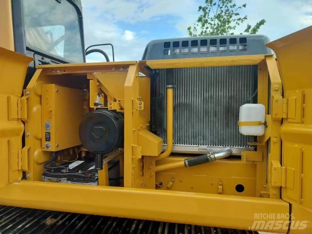 CAT 320 B L Vikšriniai ekskavatoriai