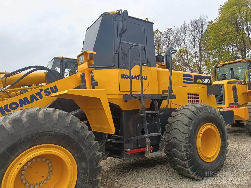 Komatsu WA 380 Naudoti ratiniai krautuvai